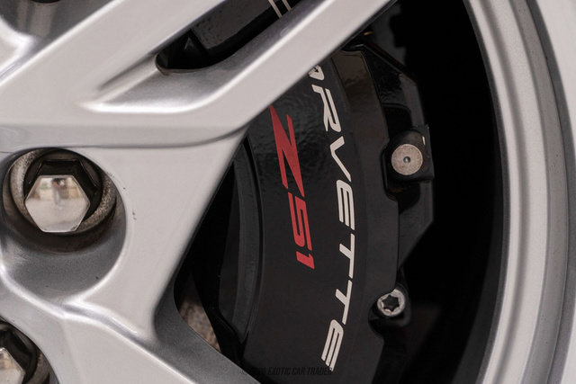 Used 2020 Chevrolet Corvette Stingray Premium Cpe w/ 3LT Preferred Equipment Group image 76