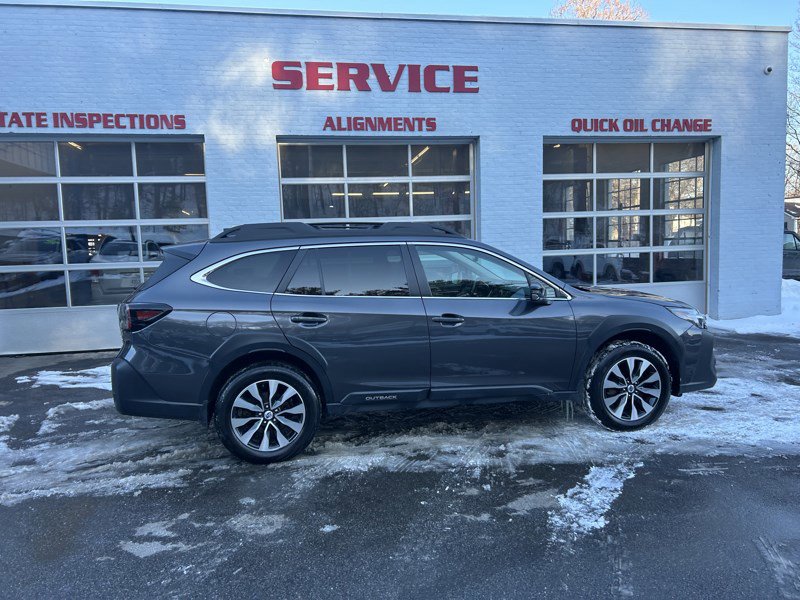 Used 2023 Subaru Outback Limited image 8