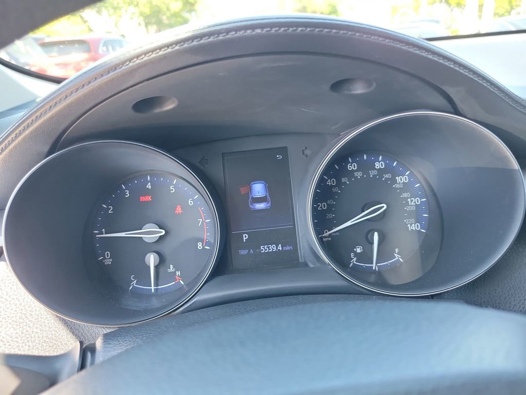 Used 2020 Toyota C-HR LE image 25