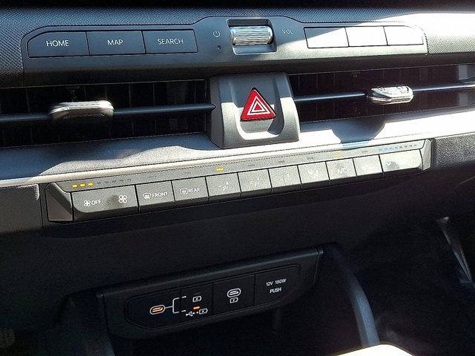 New 2025 Kia K4 LXS image 9