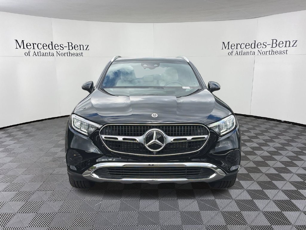Used 2026 Mercedes-Benz GLC 300 4MATIC image 2