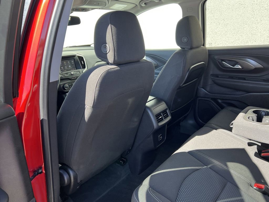 Used 2024 GMC Terrain SLE image 30