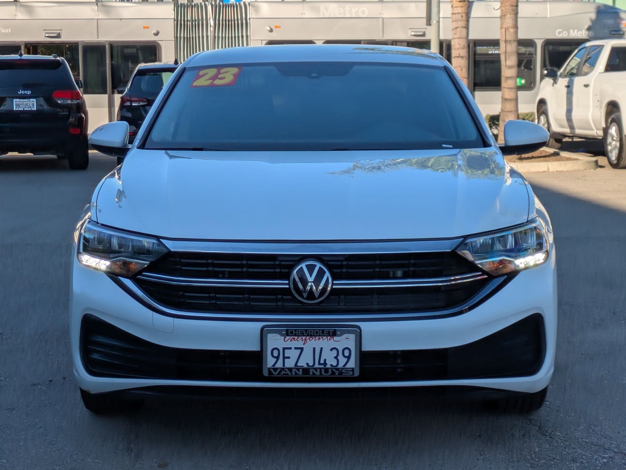 Used 2023 Volkswagen Jetta S image 2