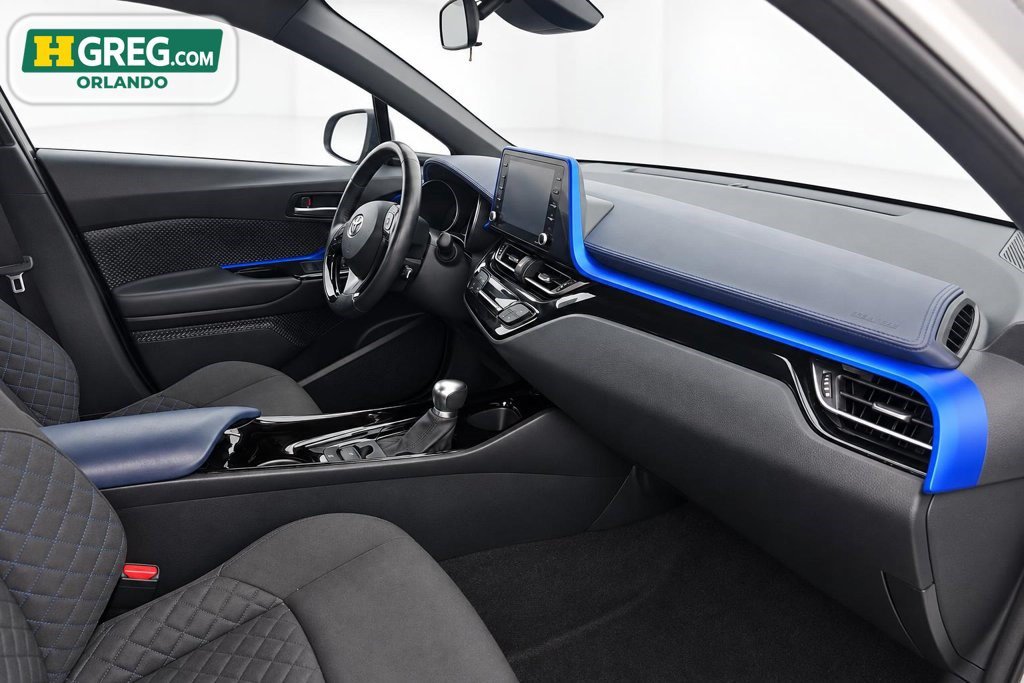 Used 2021 Toyota C-HR XLE FWD image 11