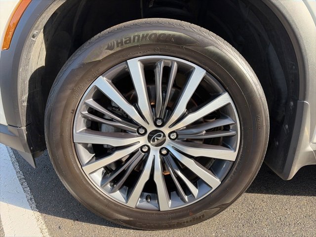 Used 2022 INFINITI QX60 Sensory w/ Cargo Package image 12