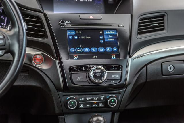 Used 2019 Acura ILX FWD image 30