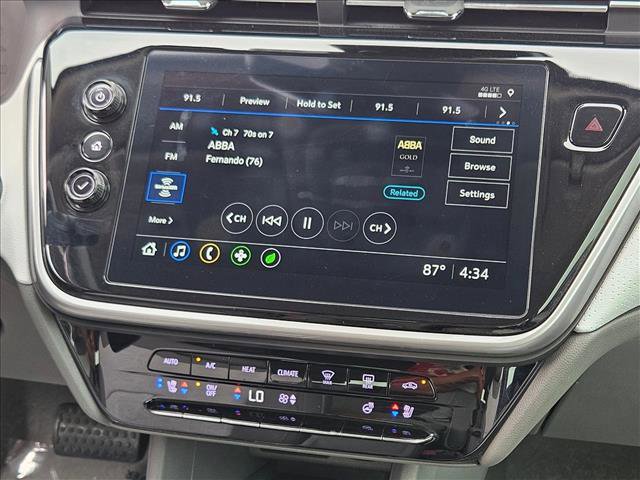 Used 2023 Chevrolet Bolt EUV Premier w/ Super Cruise Package FWD image 17