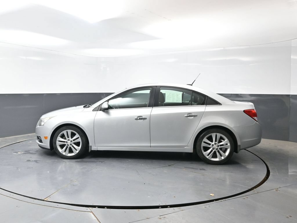 Used 2013 Chevrolet Cruze LTZ FWD image 9