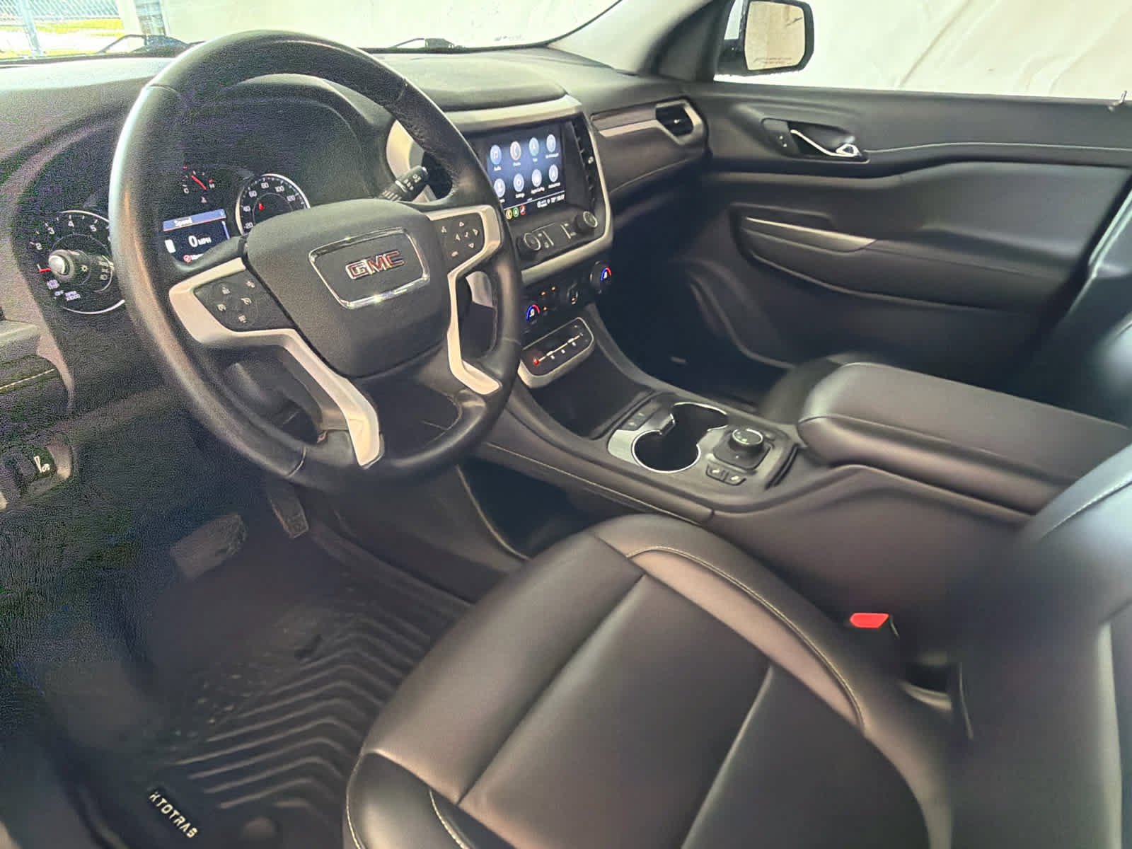 Used 2023 GMC Acadia SLT FWD image 14