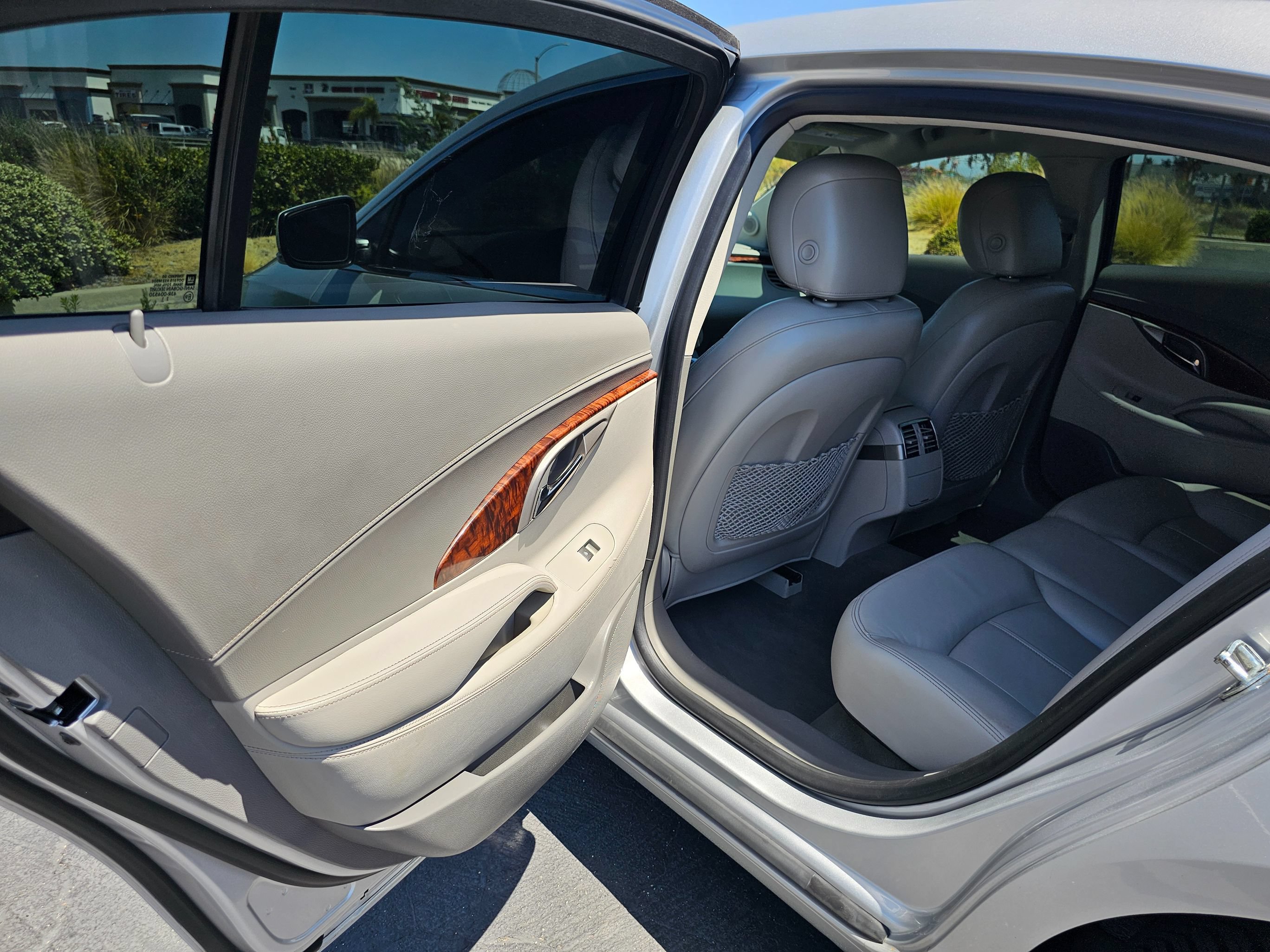 Used 2012 Buick LaCrosse Premium w/ Entertainment Package FWD image 18