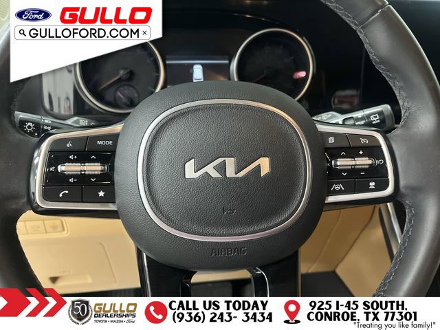 Used 2024 Kia Carnival EX FWD image 23