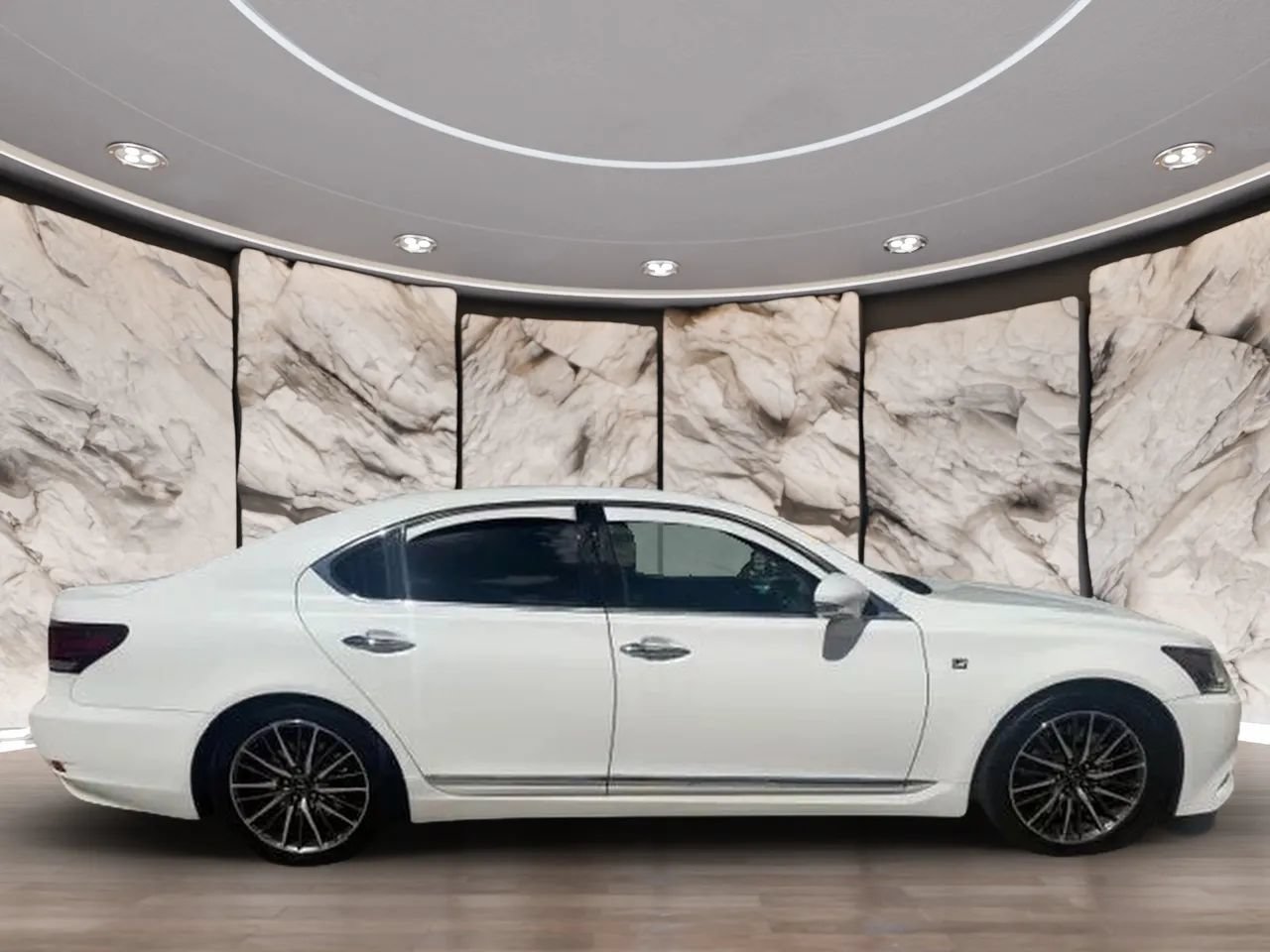 Used 2017 Lexus LS 460 F Sport w/ F Sport Package RWD image 6
