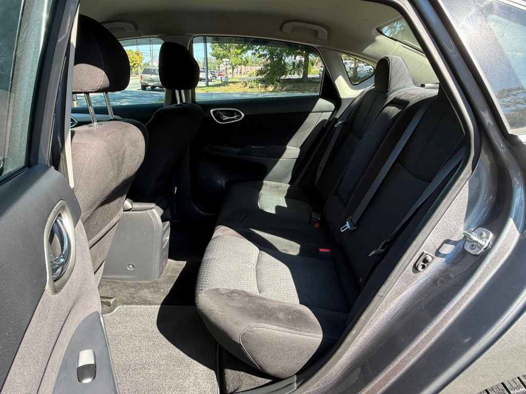 Used 2015 Nissan Sentra SR FWD image 10