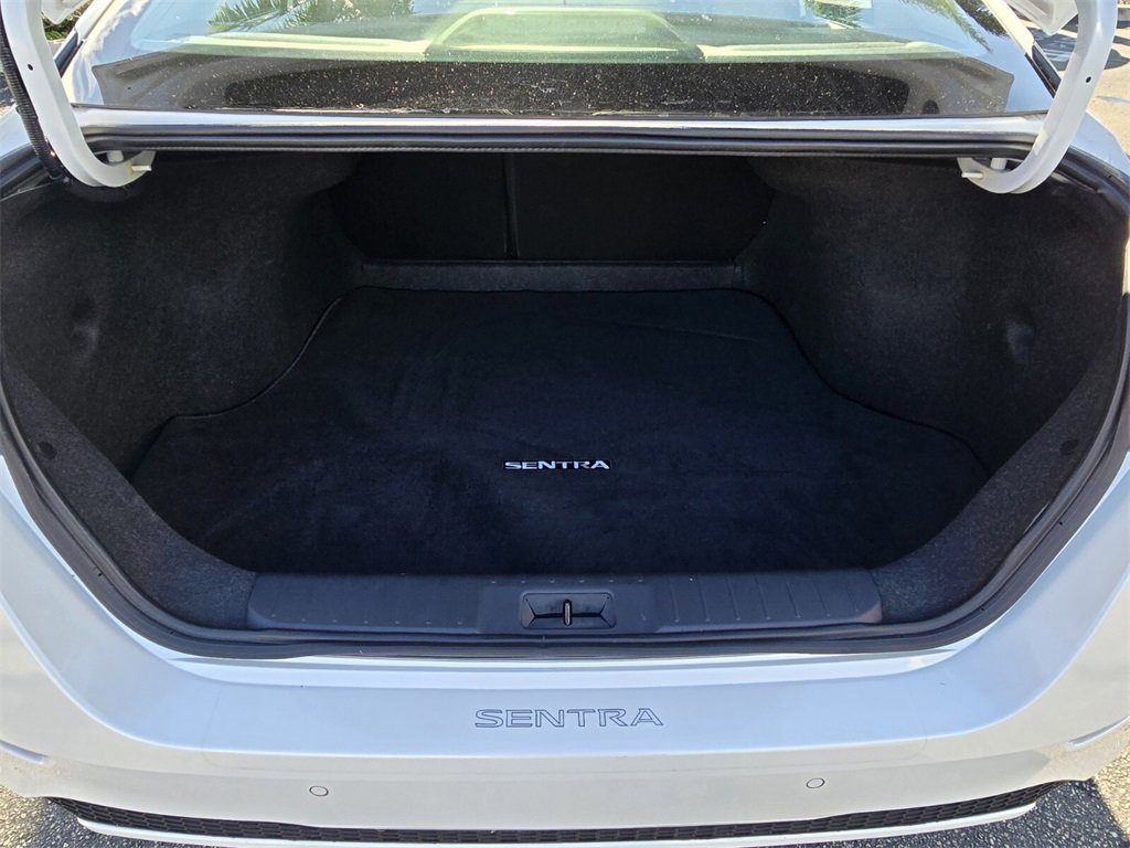 Used 2024 Nissan Sentra SV image 10