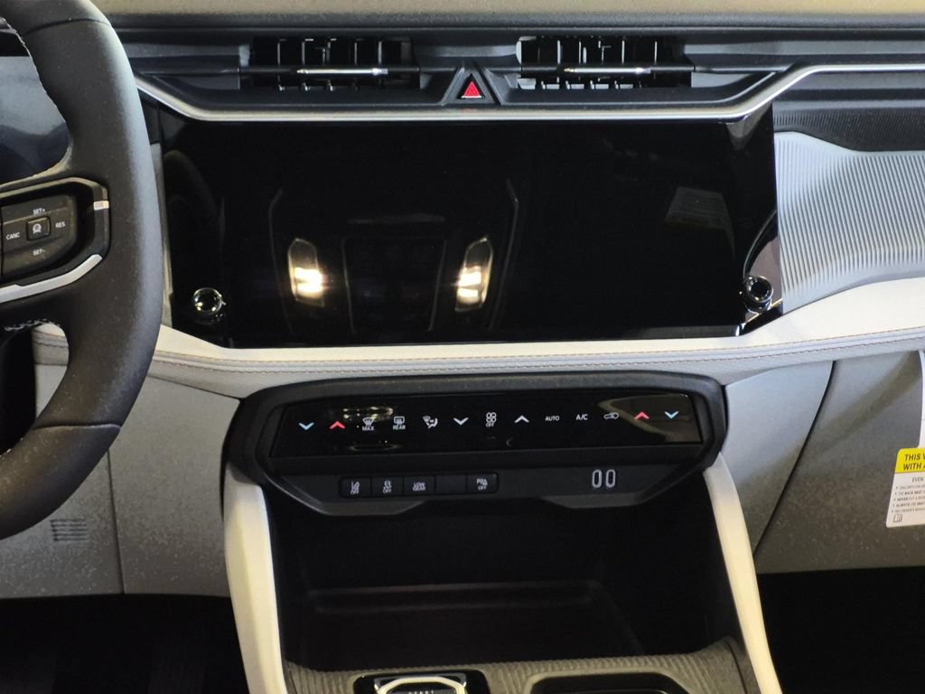 New 2026 Jeep Cherokee Limited AWD/4WD image 17