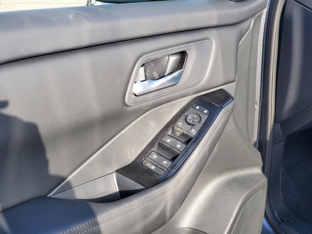 New 2026 Nissan Rogue SV w/ Cold Weather Package image 16