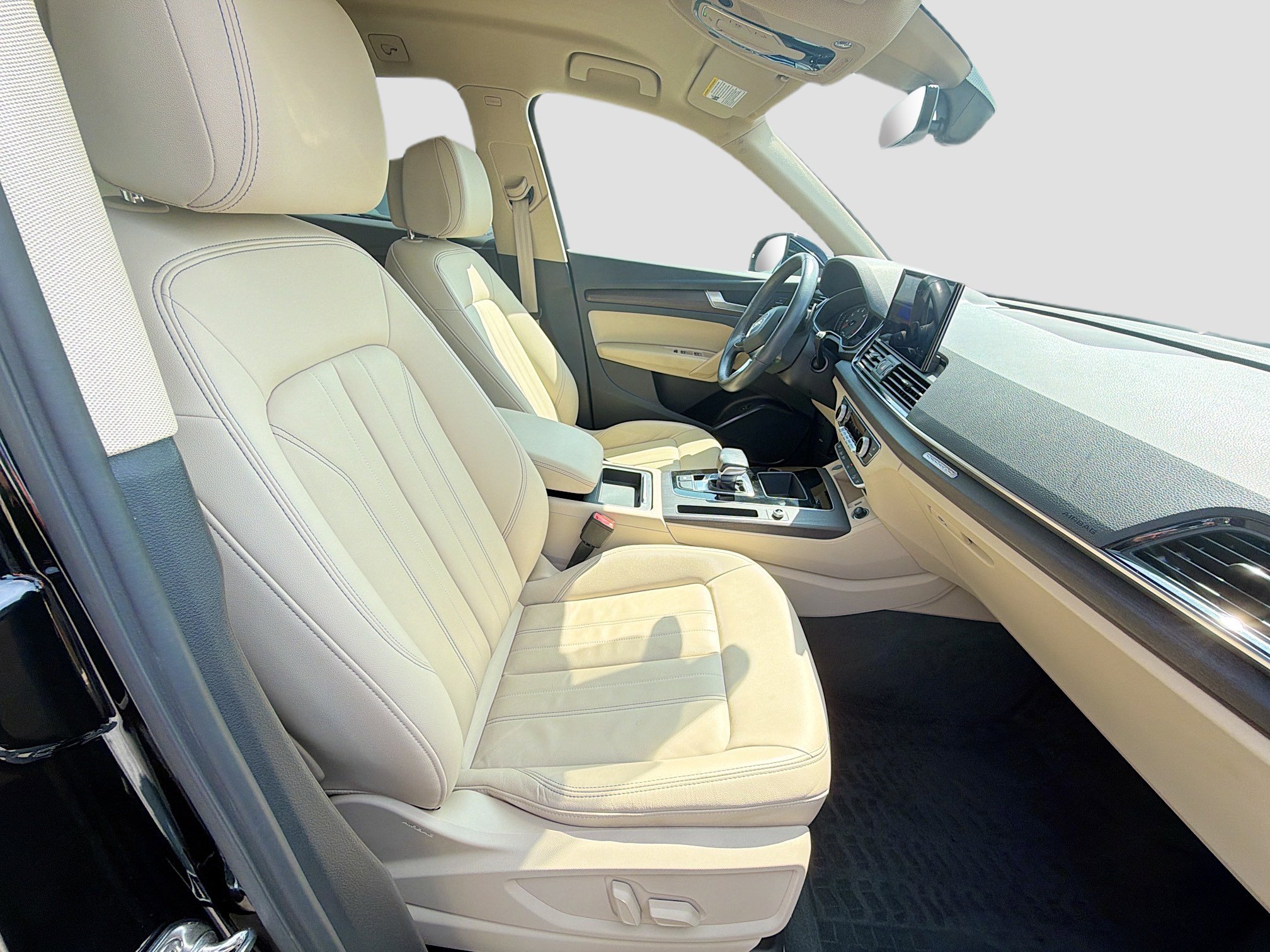Used 2022 Audi Q5 2.0T Premium w/ Convenience Package image 17