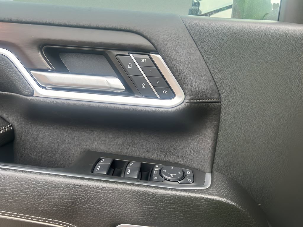 Used 2024 GMC Sierra 2500 Denali w/ Technology Package image 15
