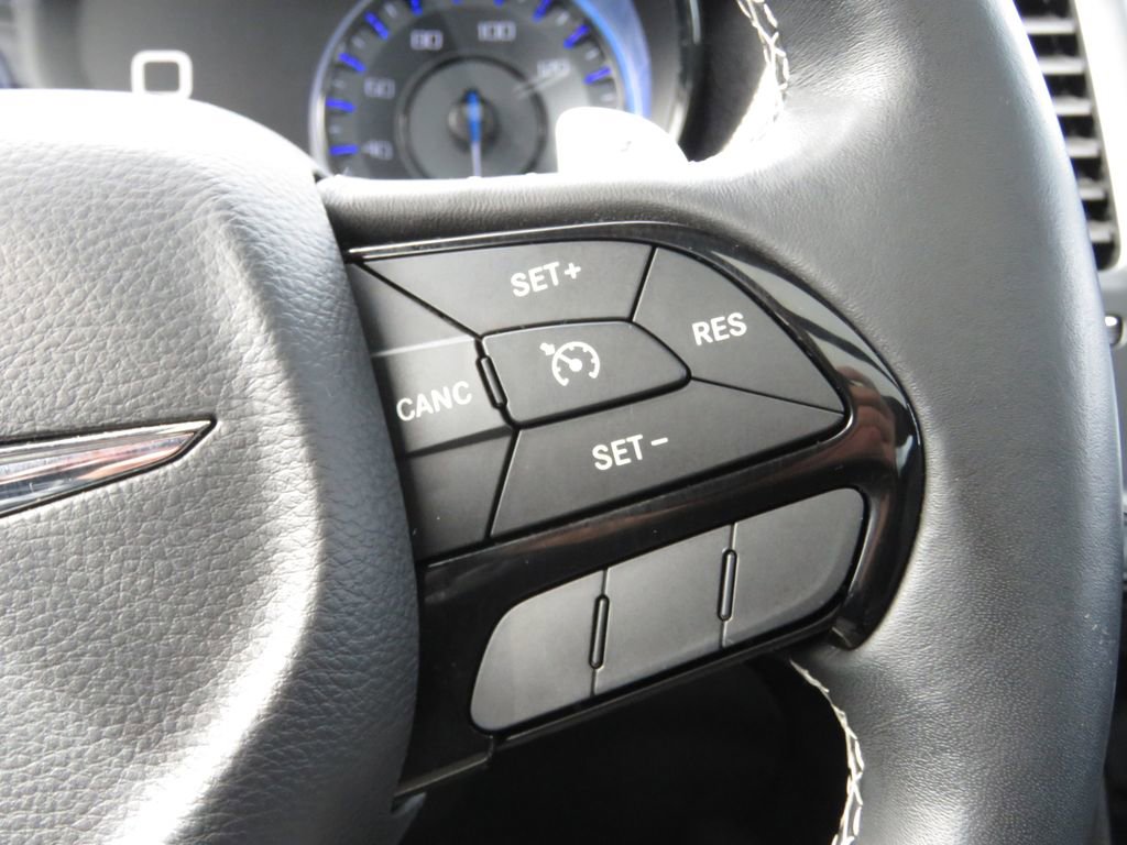 Used 2016 Chrysler 300 S w/ 300S Premium Group image 22