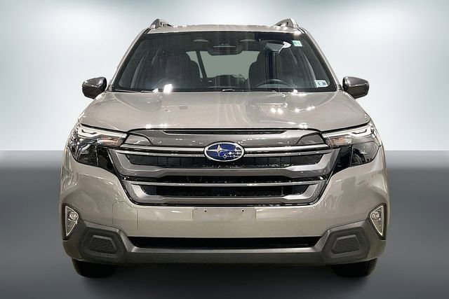 Used 2025 Subaru Forester Premium image 2