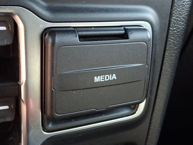 Used 2023 Jeep Wrangler Unlimited Sahara w/ Cold Weather Group AWD/4WD image 28