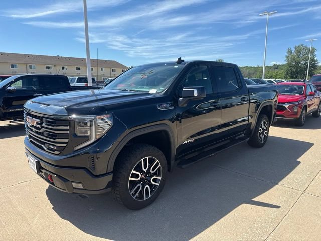 Used 2023 GMC Sierra 1500 AT4 w/ AT4 Premium Package AWD/4WD image 7