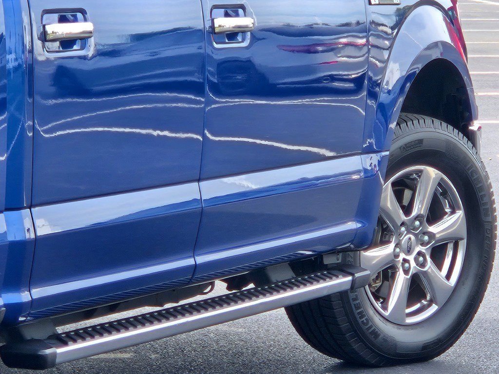 Used 2018 Ford F150 XLT w/ Equipment Group 302A Luxury AWD/4WD image 13