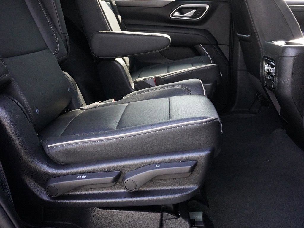 Used 2023 GMC Yukon SLT w/ SLT Premium Package image 43