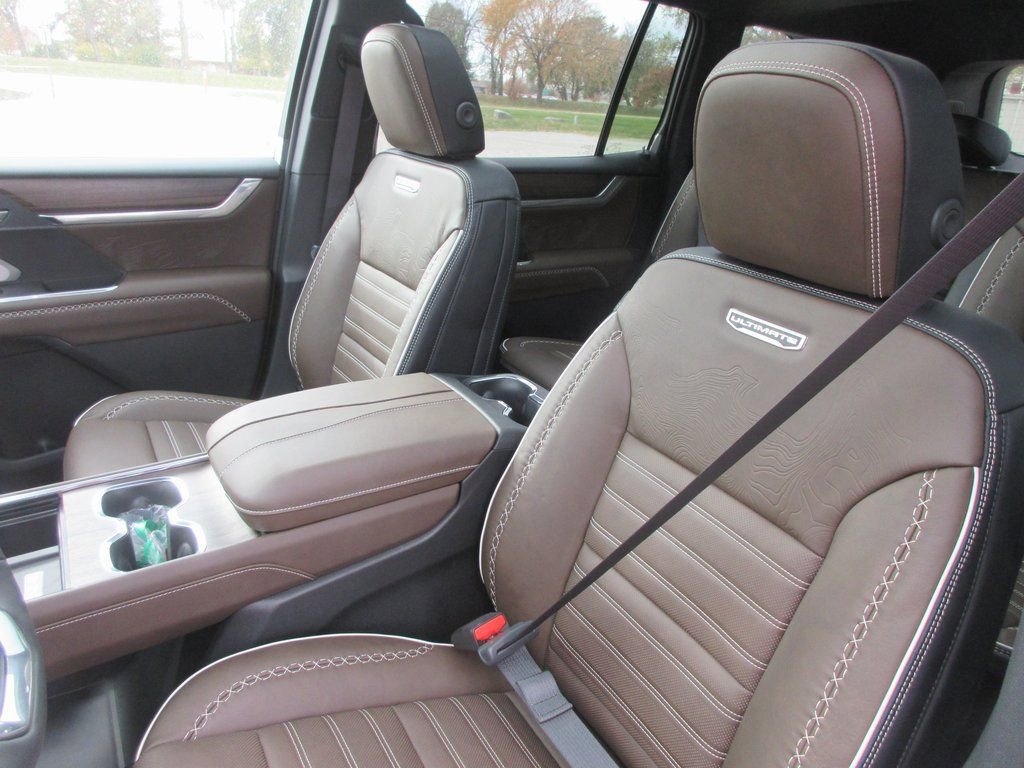 New 2026 GMC Acadia Denali Ultimate image 10