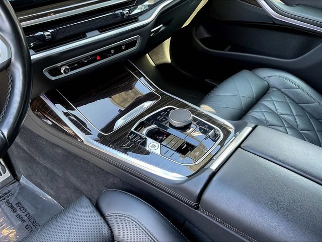 Used 2024 BMW X7 xDrive40i w/ M Sport Package AWD/4WD image 19