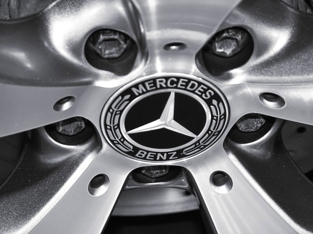 Used 2022 Mercedes-Benz GLC 300 4MATIC Coupe image 81