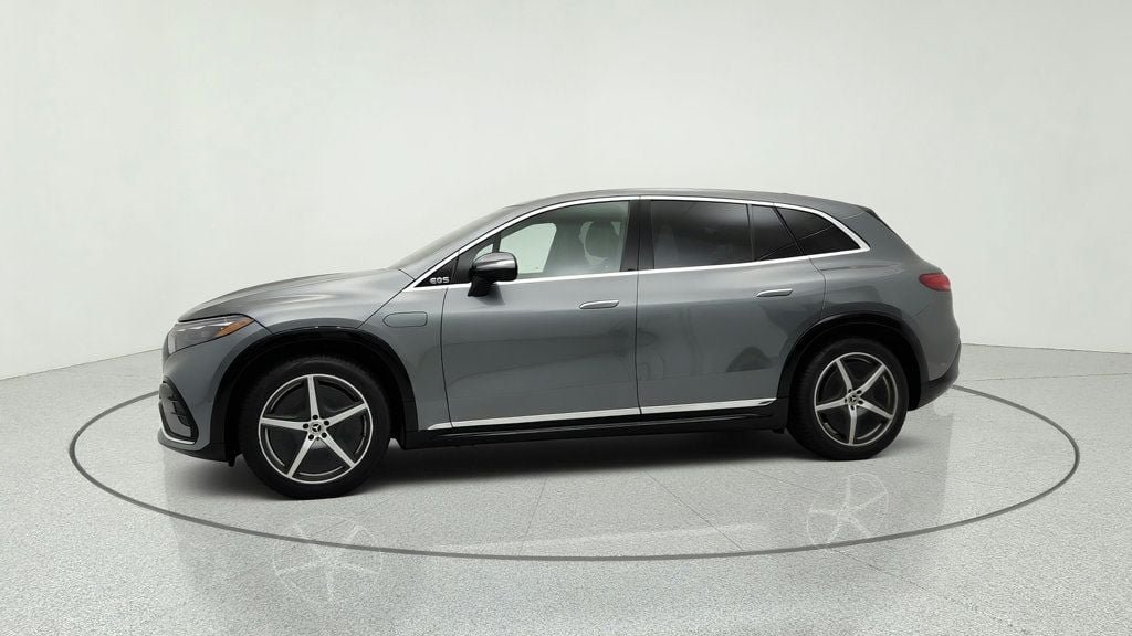 Used 2023 Mercedes-Benz EQS 580 4MATIC SUV image 8