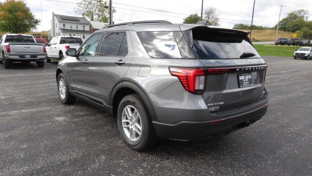 New 2026 Ford Explorer Active AWD/4WD image 5