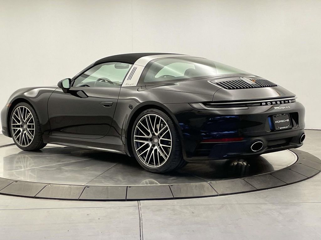 Certified 2022 Porsche 911 Targa 4S image 3