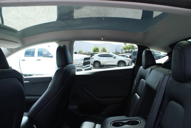 Used 2024 Tesla Model Y Performance AWD/4WD image 32
