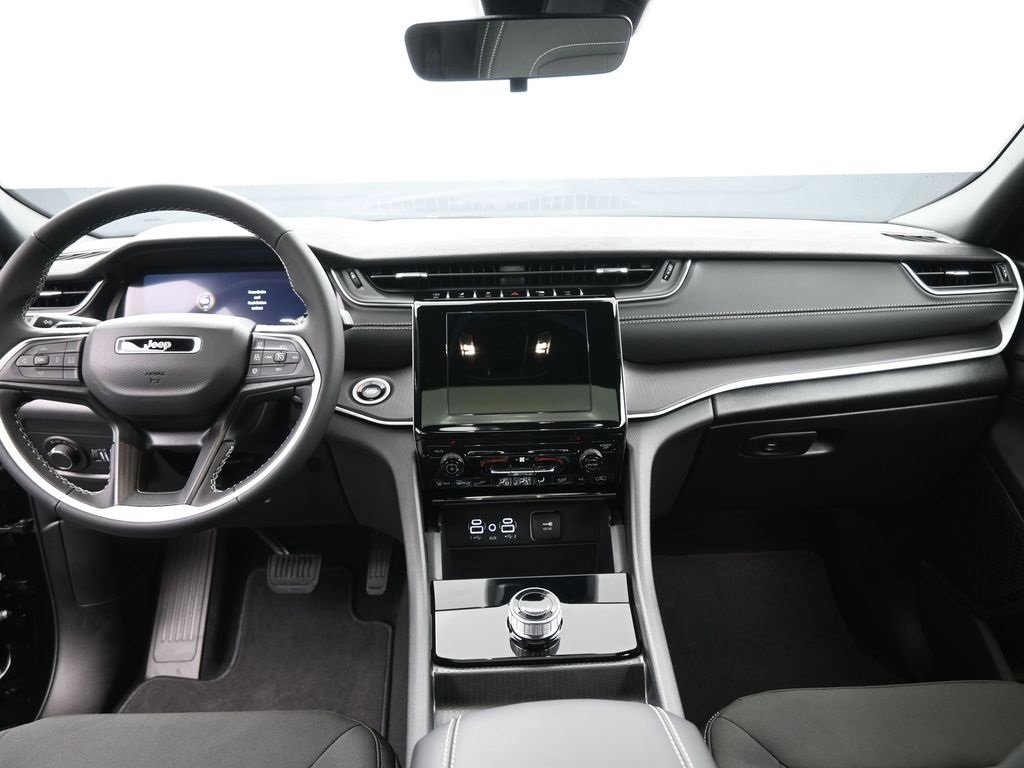 New 2025 Jeep Grand Cherokee Laredo X image 27