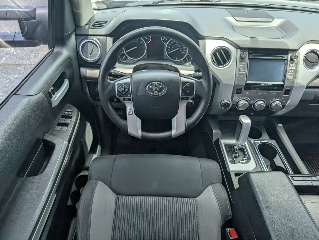 Used 2017 Toyota Tundra SR5 AWD/4WD image 8