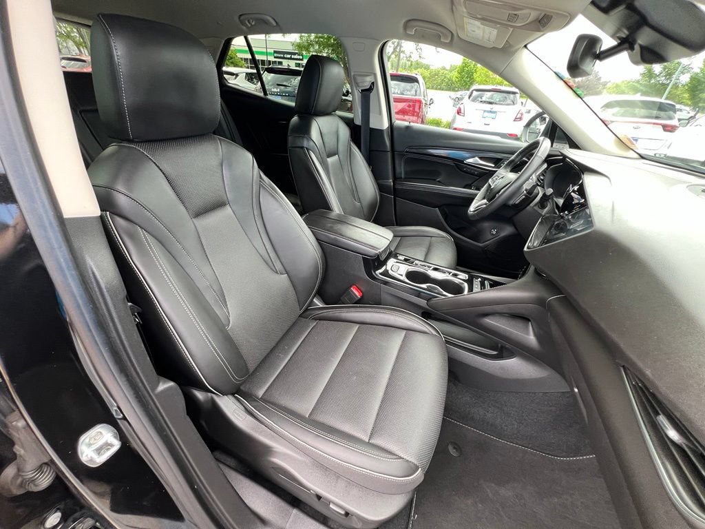 Used 2023 Buick Envision Essence AWD/4WD image 28