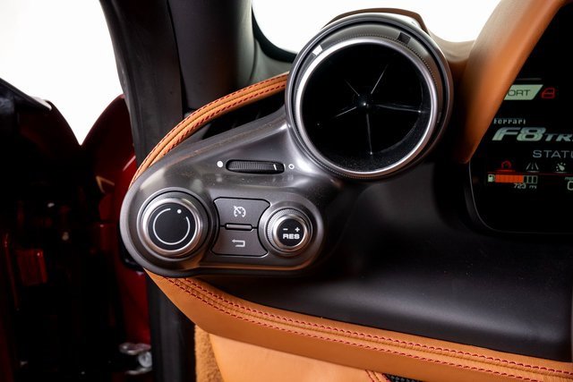 Used 2022 Ferrari F8 Tributo image 36