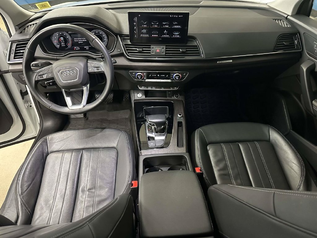 Used 2021 Audi Q5 Premium Plus w/ Premium Plus Package AWD/4WD image 22