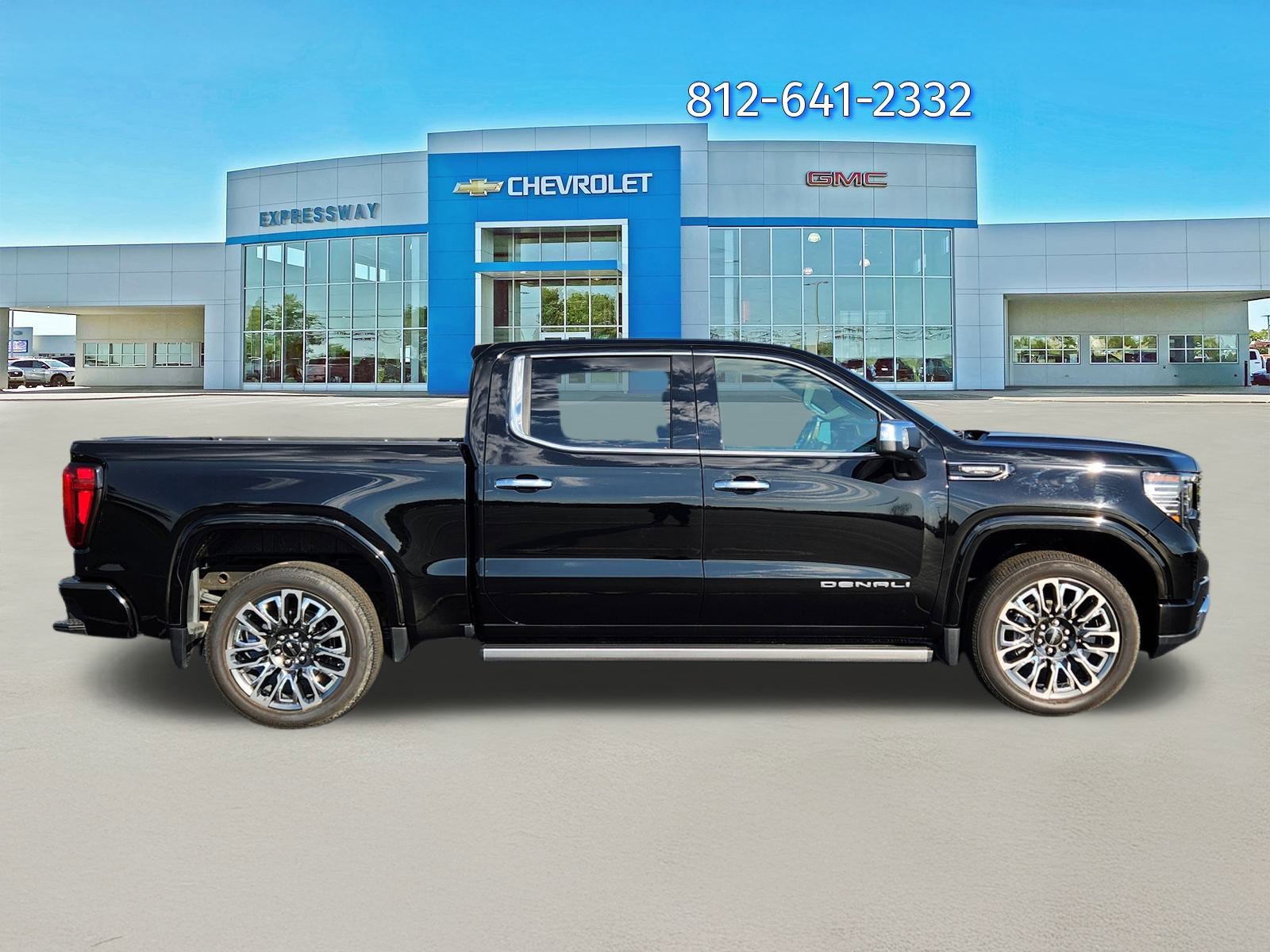Used 2024 GMC Sierra 1500 Denali Ultimate image 8