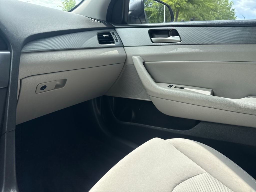 Used 2018 Hyundai Sonata SEL w/ Tech Package 02 FWD image 17