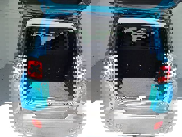 Certified 2022 Jeep Renegade Latitude AWD/4WD image 21