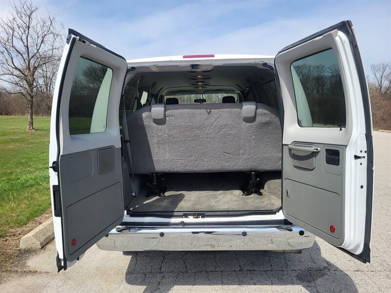Used 2014 Ford E-350 and Econoline 350 XLT RWD image 10