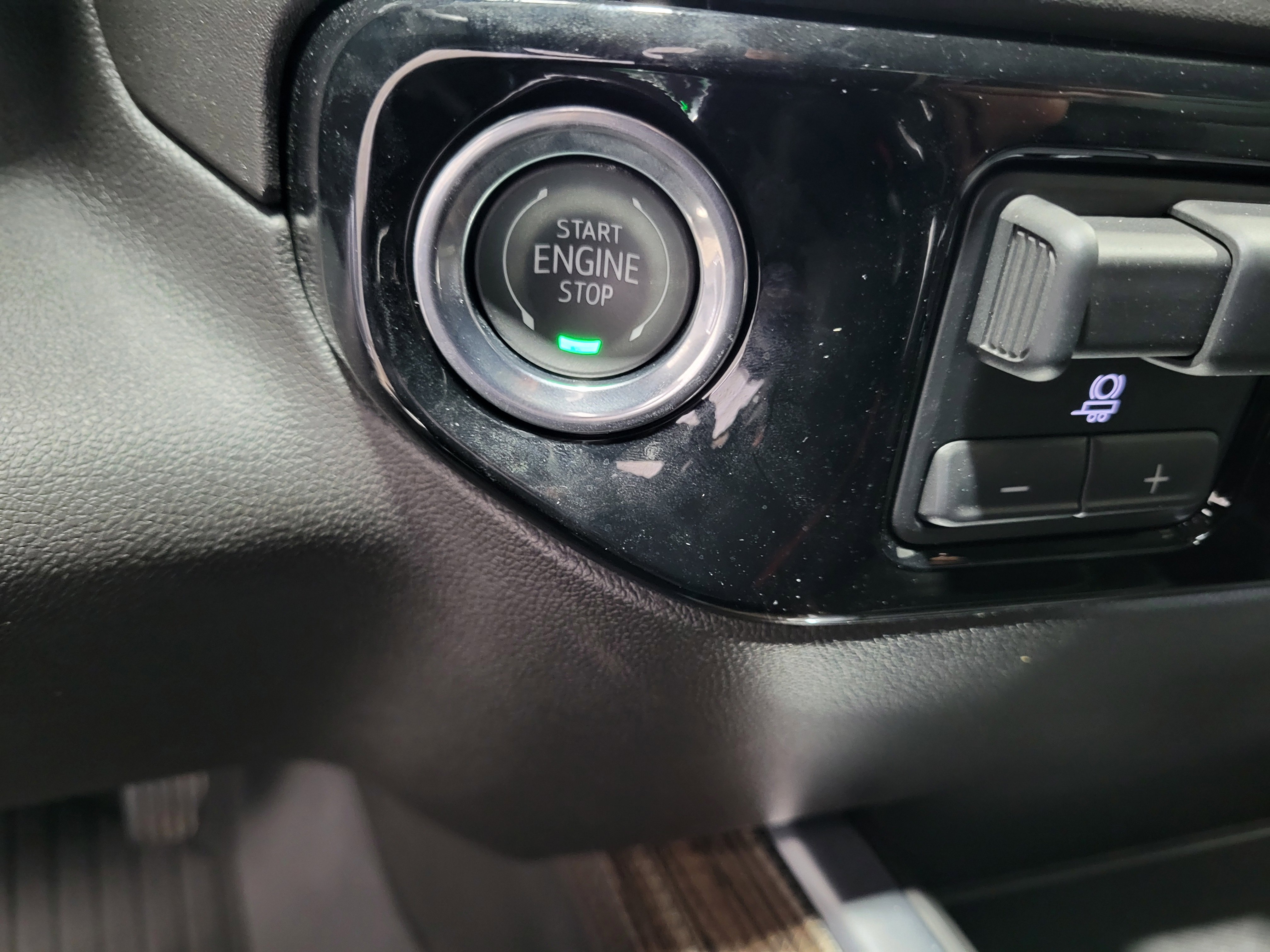 Certified 2025 Chevrolet Silverado 1500 RST w/ RST All Star Premium Package image 26