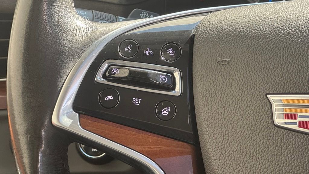 Used 2019 Cadillac Escalade Luxury AWD/4WD image 22