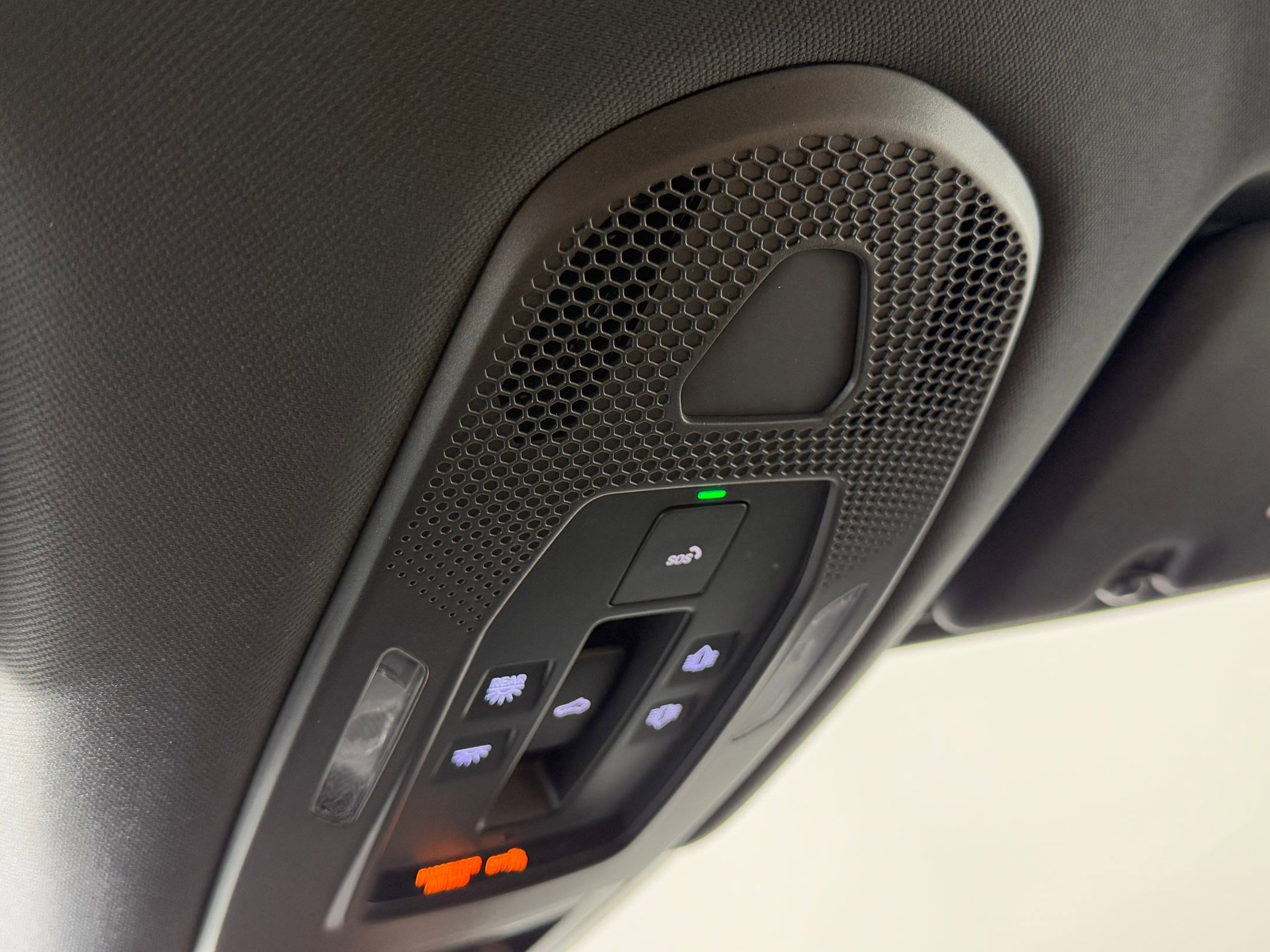 Used 2025 Porsche Cayenne S image 26