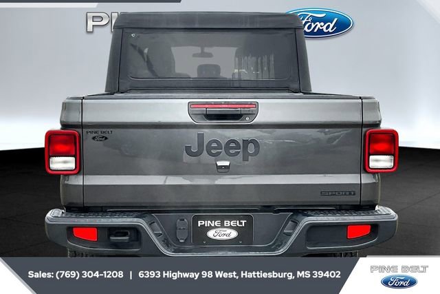 Used 2021 Jeep Gladiator Sport image 4