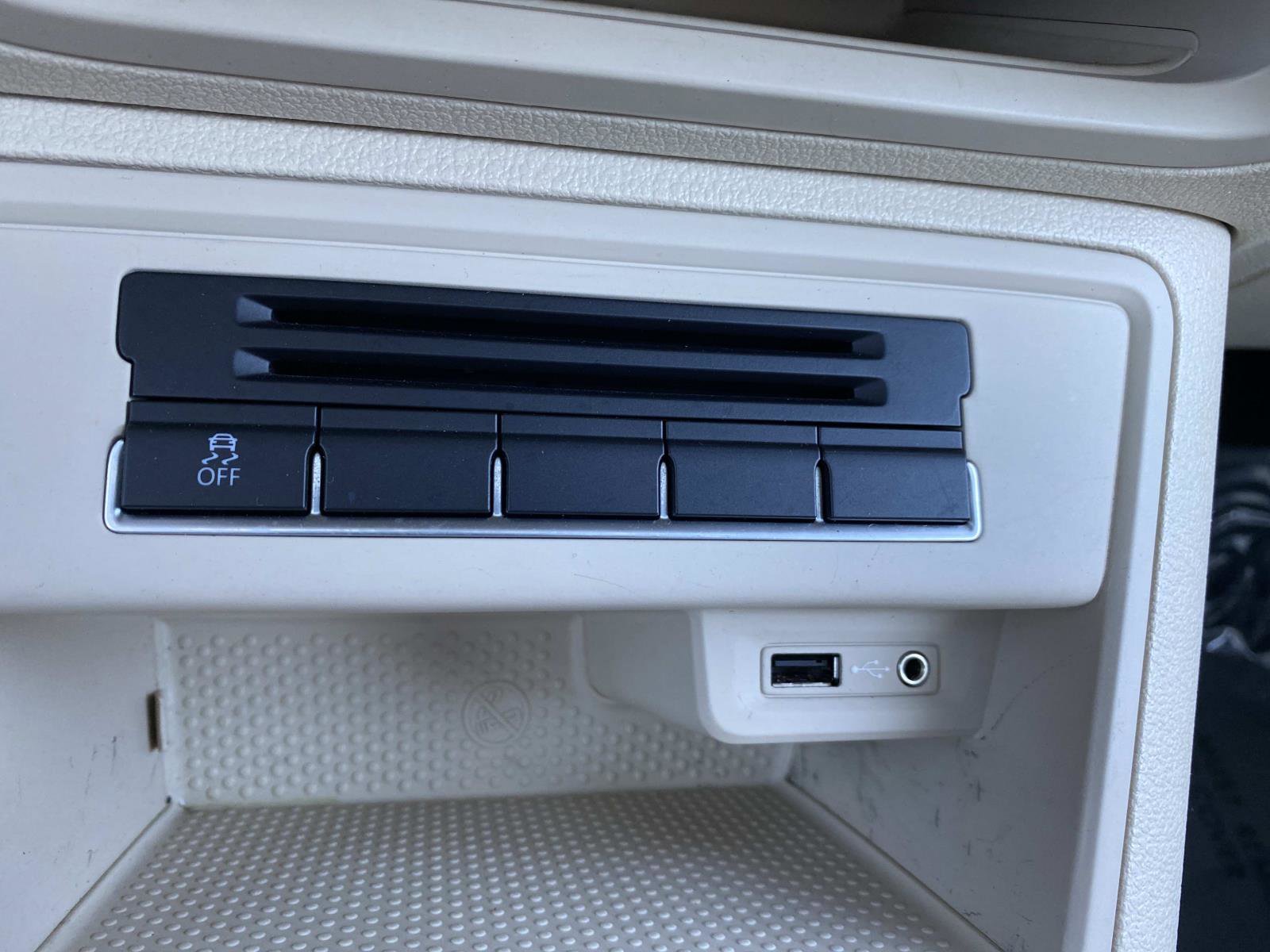 Used 2017 Volkswagen Tiguan Wolfsburg Edition image 14