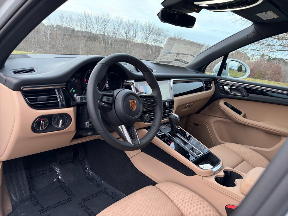 Certified 2026 Porsche Macan Turbo AWD/4WD image 12